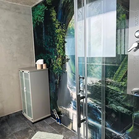 Filmreif, Hollywood Meets Urlaub, Mit Sauna Und Whirlpool 크로넨버그