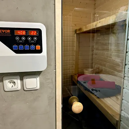 Filmreif, Hollywood Meets Urlaub, Mit Sauna Und Whirlpool Dahlem (Euskirchen)