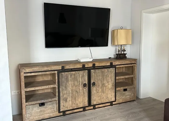 Filmreif, Hollywood Meets Urlaub, Mit Sauna Und Whirlpool Dahlem (Euskirchen)